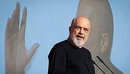 Radio Evropa e Lirë: Kthesa e Ramës: Nga “manipulimi” te “Besa” Radio Evropa e Lirë: Kthesa e Ramës: Nga “manipulimi” te “Besa”