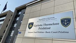 Gjykata Themelore në Prishtinë cakton masën e paraburgimit për të akuzuarit rreth mashtrimeve me derivate Gjykata Themelore në Prishtinë cakton masën e paraburgimit për të akuzuarit rreth mashtrimeve me derivate