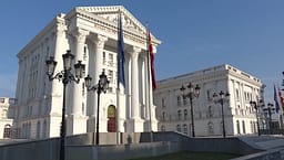 Qeveria shpall gjendje krize në të gjithë territorin e vendit për shkak të rrezikut nga zjarret Qeveria shpall gjendje krize në të gjithë territorin e vendit për shkak të rrezikut nga zjarret