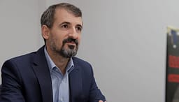 Miftaraj: S’na nevojitet në krye të Kuvendit një figurë kontroverse si e Albulena Haxhiut, konfliktin e ka mënyrë të udhëheqjes Miftaraj: S’na nevojitet në krye të Kuvendit një figurë kontroverse si e Albulena Haxhiut, konfliktin e ka mënyrë të udhëheqjes
