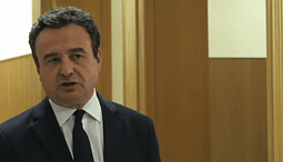 Kurti: Pa marrëveshje për presidentin, konstituimi i Kuvendit do të çonte vendin në zgjedhje të reja Kurti: Pa marrëveshje për presidentin, konstituimi i Kuvendit do të çonte vendin në zgjedhje të reja