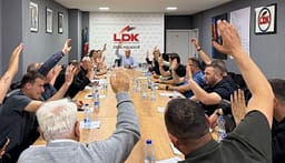 Agim Veliun për deputet e propozoi Ekrem Hyseni, dalin detaje nga mbledhja e LDK-së në Podujevë Agim Veliun për deputet e propozoi Ekrem Hyseni, dalin detaje nga mbledhja e LDK-së në Podujevë
