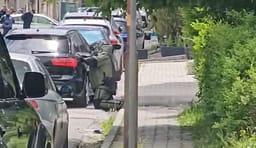 U dyshua për eksploziv, pajisja e vendosur në gomën e makinës në Korçë ishte GPS U dyshua për eksploziv, pajisja e vendosur në gomën e makinës në Korçë ishte GPS