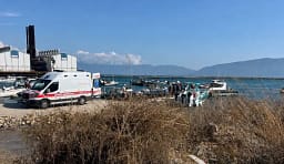 Pushimet kthehen në tragjedi, 29-vjeçarja shqiptare mbytet në plazhin e Vlorës Pushimet kthehen në tragjedi, 29-vjeçarja shqiptare mbytet në plazhin e Vlorës