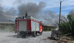 Situata me zjarret në vend – 25 vatra në 24 orë, Ministria e Mbrojtjes: Qindra forca dhe dhjetëra mjete në terren Situata me zjarret në vend – 25 vatra në 24 orë, Ministria e Mbrojtjes: Qindra forca dhe dhjetëra mjete në terren