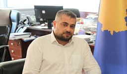 Çka tha për fatin e pandriçuar të Ukshin Hotit djali i tij Andini? Çka tha për fatin e pandriçuar të Ukshin Hotit djali i tij Andini?