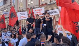 Sot protestë e re e studentëve në Shkup për mbrojtjen e gjuhës shqipe Sot protestë e re e studentëve në Shkup për mbrojtjen e gjuhës shqipe