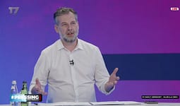 “100 euro dy javë para zgjedhjeve’’, Çeku: Ishte zotim yni, opozita mund të na ndihmonte që këtë vendim ta marrim më herët “100 euro dy javë para zgjedhjeve’’, Çeku: Ishte zotim yni, opozita mund të na ndihmonte që këtë vendim ta marrim më herët