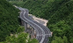 Gara e çiklizmit – këto janë segmentet rrugore që do të mbyllen përkohësisht Gara e çiklizmit – këto janë segmentet rrugore që do të mbyllen përkohësisht
