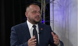 Anëtarësimi në NATO pas deklaratës së Rubios, xhandarmëria, dallimet me Osmanin për parakalimet e FSK-së, flet Maqedonci Anëtarësimi në NATO pas deklaratës së Rubios, xhandarmëria, dallimet me Osmanin për parakalimet e FSK-së, flet Maqedonci