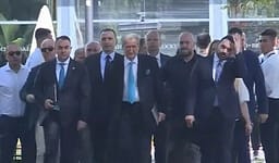 “Të shkrihet Kuvendi”, Berisha: Ky është i vetmi vendim i drejtë që Parlamenti mund të marrë sot “Të shkrihet Kuvendi”, Berisha: Ky është i vetmi vendim i drejtë që Parlamenti mund të marrë sot