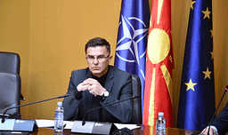 Shabani: 10 punësime të reja në Ministrinë e Mbrojtjes, rritet përfaqësimi i shqiptarëve Shabani: 10 punësime të reja në Ministrinë e Mbrojtjes, rritet përfaqësimi i shqiptarëve