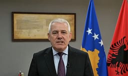 Nga sot hyn në fuqi ligji i ri për shtetësinë, Sveçla iu drejtohet mërgimtarëve me një video Nga sot hyn në fuqi ligji i ri për shtetësinë, Sveçla iu drejtohet mërgimtarëve me një video