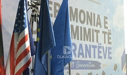 Fundi i një etape, fillimi i një tjetre: diplomojnë maturantët e UBT-së Fundi i një etape, fillimi i një tjetre: diplomojnë maturantët e UBT-së