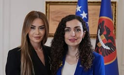 Meliza Haradinaj i reagon Glauk Konjufcës, pasi ofendoi presidenten Vjosa Osmani: Dëmton imazhin e shtetit Meliza Haradinaj i reagon Glauk Konjufcës, pasi ofendoi presidenten Vjosa Osmani: Dëmton imazhin e shtetit