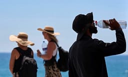 Evropa “digjet” nga vala rekord e të nxehtit – Temperaturat arrijnë 40°C, viktima në Francë e Britani Evropa “digjet” nga vala rekord e të nxehtit – Temperaturat arrijnë 40°C, viktima në Francë e Britani