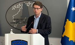 Ministri Murati: Gjatë qeverisjes Kurti paga mesatare është rritur për 53 % Ministri Murati: Gjatë qeverisjes Kurti paga mesatare është rritur për 53 %