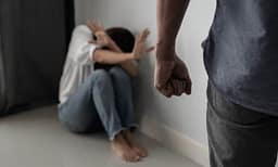 Babai rrah djalin dhe vajzën në Prishtinë, dërgohet në mbajtje Babai rrah djalin dhe vajzën në Prishtinë, dërgohet në mbajtje