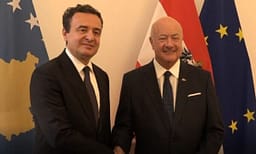 Kurti në Austri, takohet me kancelarin Stocker Kurti në Austri, takohet me kancelarin Stocker