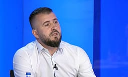 Lushtaku: Kurtin e pengojnë çlirimtarët, dikur kishte kërkuar largimin e fotografisë së Adem Jasharit Lushtaku: Kurtin e pengojnë çlirimtarët, dikur kishte kërkuar largimin e fotografisë së Adem Jasharit