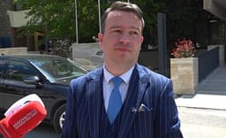 Rasti “Dehari”, dorëzohet ankesë në Speciale për Bashën, avokati Gjini: Të dënohet për gjuhën fyese Rasti “Dehari”, dorëzohet ankesë në Speciale për Bashën, avokati Gjini: Të dënohet për gjuhën fyese