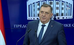SHBA-ja po shqyrton mundësinë e rikthimit të sanksioneve ndaj Milorad Dodikut SHBA-ja po shqyrton mundësinë e rikthimit të sanksioneve ndaj Milorad Dodikut