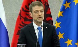 Kryediplomati shqiptar Ferit Hoxha nesër viziton Kosovën Kryediplomati shqiptar Ferit Hoxha nesër viziton Kosovën