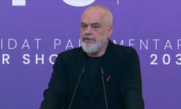“Shteti nuk ndërtohet nga fryn era”, Rama: Një qeveri nuk e dorëzon kurrë timonin tek zhurma “Shteti nuk ndërtohet nga fryn era”, Rama: Një qeveri nuk e dorëzon kurrë timonin tek zhurma