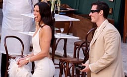 The Sun: Dua Lipa jep 5 mijë paund për banorët në Palermo si shenjë falënderimi për telashet që ua shkaktoi dasma The Sun: Dua Lipa jep 5 mijë paund për banorët në Palermo si shenjë falënderimi për telashet që ua shkaktoi dasma