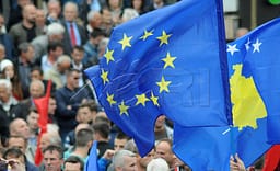 Zulfaj: Me SEPA-n, diaspora dhe bizneset do të kursenin rreth 60 milionë euro nga kostot e pagesave Zulfaj: Me SEPA-n, diaspora dhe bizneset do të kursenin rreth 60 milionë euro nga kostot e pagesave