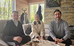 Ismaili shkon për vizitë te Lushtaku: Bashkëluftëtari i Adem Jasharit, Kodrës, Thaçit e Veselit s’mund të fyhet e njolloset Ismaili shkon për vizitë te Lushtaku: Bashkëluftëtari i Adem Jasharit, Kodrës, Thaçit e Veselit s’mund të fyhet e njolloset