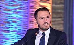 Shpërndarja e buxhetit në mes të procesit zgjedhor, Krasniqi: Tentim i blerjes së votave të qytetarëve Shpërndarja e buxhetit në mes të procesit zgjedhor, Krasniqi: Tentim i blerjes së votave të qytetarëve