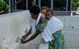 Ebola mund të përhapet më shpejt nga sa mendohej fillimisht, paralajmëron OBSH-ja Ebola mund të përhapet më shpejt nga sa mendohej fillimisht, paralajmëron OBSH-ja