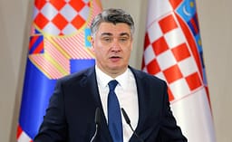 Presidenti kroat refuzon emërimin e ambasadorit të ri izraelit në Zagreb Presidenti kroat refuzon emërimin e ambasadorit të ri izraelit në Zagreb