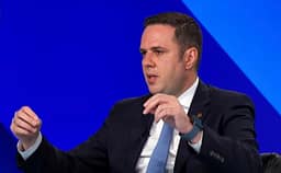 Abdixhiku: Shtesat do t’i rrisim dhe do t’i rregullojmë me ligj, njëkohësisht do të bëjmë investime që Kosova s’i ka parë me vite Abdixhiku: Shtesat do t’i rrisim dhe do t’i rregullojmë me ligj, njëkohësisht do të bëjmë investime që Kosova s’i ka parë me vite
