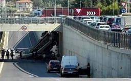 Betonieres nuk i mbajtën frenat? Pista kryesore e hetimit për aksidentin me dy të vdekur dhe një të plagosur në Tiranë Betonieres nuk i mbajtën frenat? Pista kryesore e hetimit për aksidentin me dy të vdekur dhe një të plagosur në Tiranë