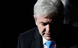 Ahmeti tregon prapaskenat: Unë e nisa pajtimin e Lladrovcit me PDK-në Ahmeti tregon prapaskenat: Unë e nisa pajtimin e Lladrovcit me PDK-në