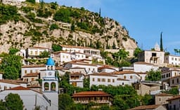 Shqipëria “parajsë” për pensionistët amerikanë, Forbes: Kostoja e jetesës, shumë herë më e ulët se në SHBA Shqipëria “parajsë” për pensionistët amerikanë, Forbes: Kostoja e jetesës, shumë herë më e ulët se në SHBA
