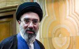 Lideri Suprem i Iranit thotë se shtetet e Lindjes së Mesme “s’do shërbejnë më si mburoja për bazat amerikane” Lideri Suprem i Iranit thotë se shtetet e Lindjes së Mesme “s’do shërbejnë më si mburoja për bazat amerikane”