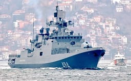 Putini e ka poshtëruar Britaninë në Kanalin Anglez Putini e ka poshtëruar Britaninë në Kanalin Anglez
