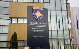 Kërkohet paraburgim ndaj 24 vjeçares në Ferizaj që dyshohet për vrasjen e të dashurit Kërkohet paraburgim ndaj 24 vjeçares në Ferizaj që dyshohet për vrasjen e të dashurit