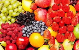 Çmime të larta të frutave në tregje, qershitë arrijnë deri në 400 denarë Çmime të larta të frutave në tregje, qershitë arrijnë deri në 400 denarë