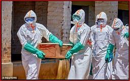 Rriten kontrollet për Ebola në aeroportet amerikane, pas lajmëve për shpërthim të disa rasteve Rriten kontrollet për Ebola në aeroportet amerikane, pas lajmëve për shpërthim të disa rasteve