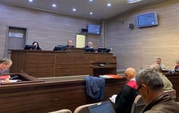 Arbër Havolli deklarohet i pafajshëm për vrasjen në Llapashticë të Podujevës, e pranon fajin për armëmbajtje pa leje Arbër Havolli deklarohet i pafajshëm për vrasjen në Llapashticë të Podujevës, e pranon fajin për armëmbajtje pa leje