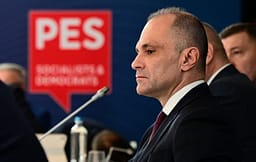 Filipçe: Përfshirja e bullgarëve në Kushtetutë nuk do ta rrezikojë identitetin maqedonas Filipçe: Përfshirja e bullgarëve në Kushtetutë nuk do ta rrezikojë identitetin maqedonas