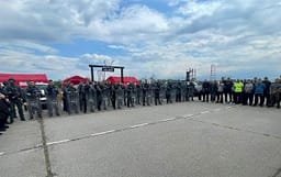 Policia, FSK, KFOR-i dhe EULEX-i bashkohen në ushtrimin “Shpata e Artë” Policia, FSK, KFOR-i dhe EULEX-i bashkohen në ushtrimin “Shpata e Artë”