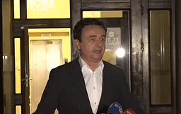 Kurti pas takimit me Abdixhikun: Nuk kemi marrëveshje politike me LDK-në Kurti pas takimit me Abdixhikun: Nuk kemi marrëveshje politike me LDK-në