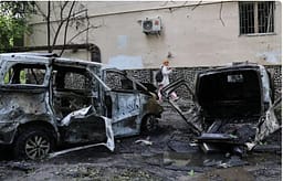 Sulm masiv rus në Ukrainë, 6 të vdekur Sulm masiv rus në Ukrainë, 6 të vdekur