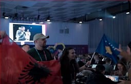 Incident në Eurovision: Delegacionit serb i pengon flamuri i Kosovës në Media Center Incident në Eurovision: Delegacionit serb i pengon flamuri i Kosovës në Media Center