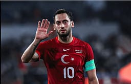 Çalhanoglu merr përgjegjësinë pas eliminimit të Turqisë në Botëror Çalhanoglu merr përgjegjësinë pas eliminimit të Turqisë në Botëror